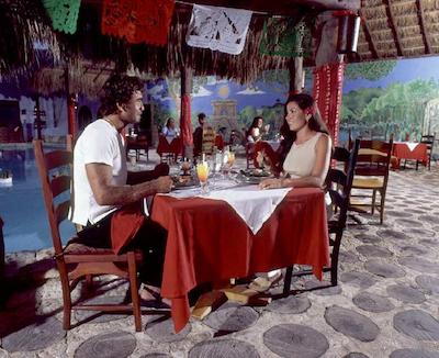 اکومال ب بیچ اند ولنز ریزرت