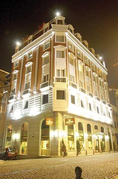 گلدن هورن سیرکچی