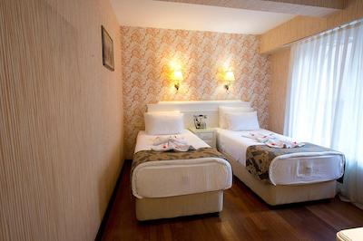 گلدن هورن سیرکچی