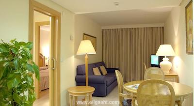 فوربس سوئیتس