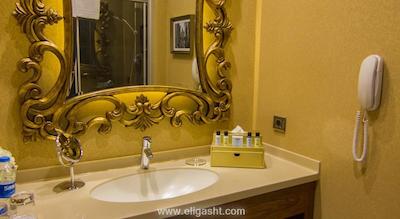 استوریز آپارت کلوغلو