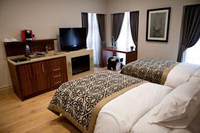 استوریز آپارت کلوغلو