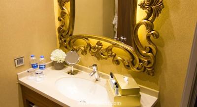 استوریز آپارت کلوغلو