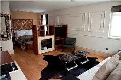 استوریز آپارت کلوغلو