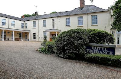 بست وسترن شافتسبوری د ریال چاس هتل