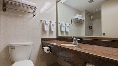 بست وسترن پلاس اُتاوا سیتی سنتر