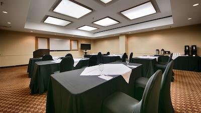 بست وسترن پلاس اُتاوا سیتی سنتر