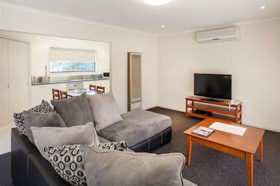 بست وسترن اسپن اند اپارتمنتز