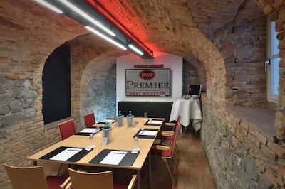 بست وسترن پرمیر هتل ویلا استکوم