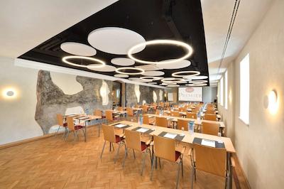 بست وسترن پرمیر هتل ویلا استکوم