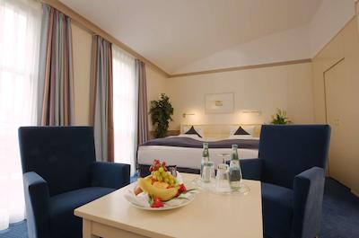 بست وسترن پرمیر هتل ویلا استکوم