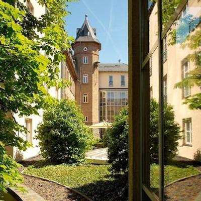 بست وسترن پرمیر هتل ویلا استکوم