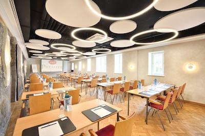 بست وسترن پرمیر هتل ویلا استکوم