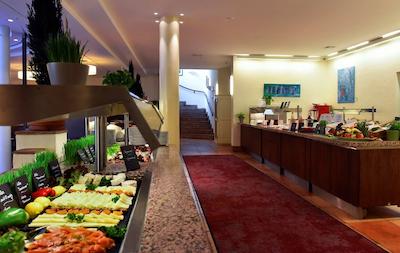 بست وسترن پرمیر هتل ویلا استکوم