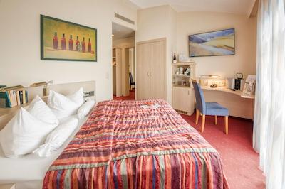 بست وسترن پرمیر هتل ویلا استکوم