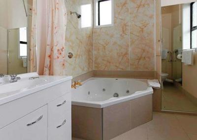 اکنو لج کانتربوری کورت