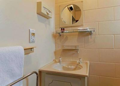 اکنو لج کانتربوری کورت