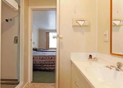 اکنو لج کانتربوری کورت