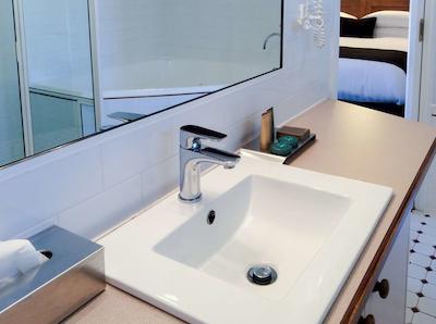 بست وسترن استاجکاچ متل