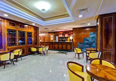 بست وسترن هتل فراری