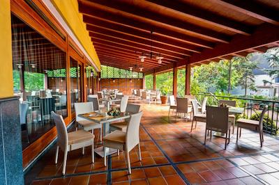 بست وسترن هتل فراری