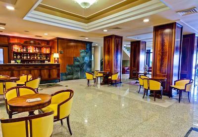 بست وسترن هتل فراری