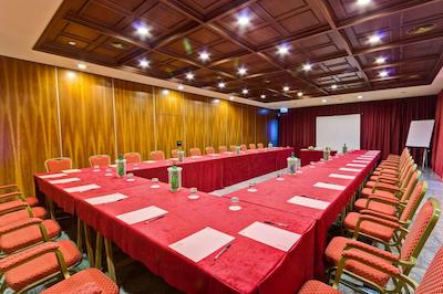 بست وسترن هتل فراری