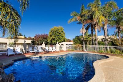 بست وسترن پلاس د کارینگتون