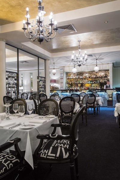 بست وسترن پلاس د کارینگتون