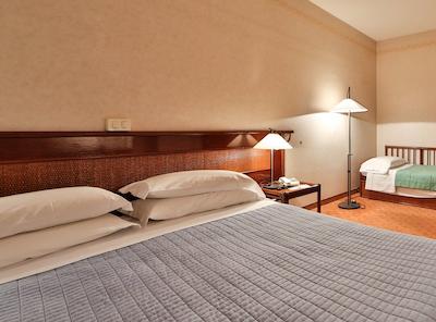 بست وسترن هتل کریمیا