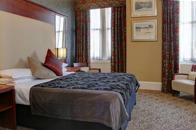 بست وسترن کویینز هتل