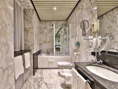 هتل پرینسیپ دی پیمنت