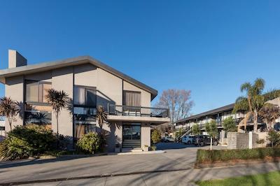 بست وسترن گوورنر جیپز متر این