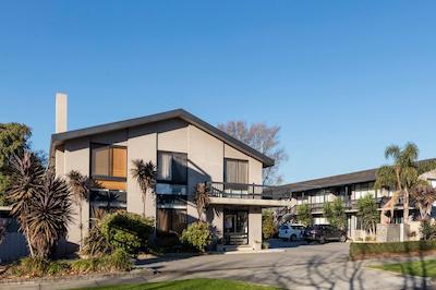 بست وسترن گوورنر جیپز متر این