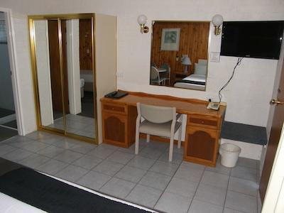 سورست هتل بای بست وسترن بلو دیامند متر این