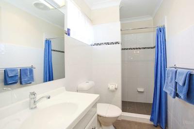 سورست هتل بای بست وسترن بلو دیامند متر این