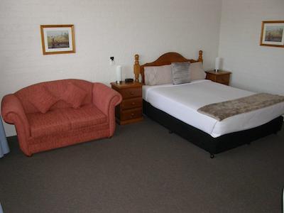 سورست هتل بای بست وسترن بلو دیامند متر این