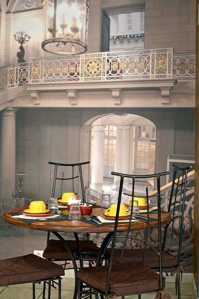 بست وسترن هتل لز بیوکس ارتز