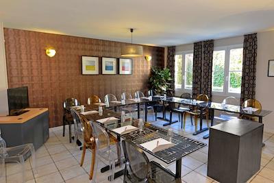 بست وسترن هتل لز بیوکس ارتز