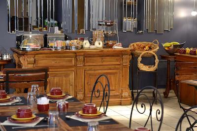 بست وسترن هتل لز بیوکس ارتز