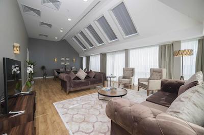 اوروپا رزیدنس سوئیتس