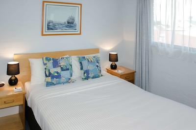 بست وسترن اپلو ب متل اند اپارتمنتز