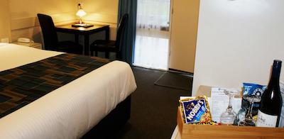 بست وسترن اپلو ب متل اند اپارتمنتز