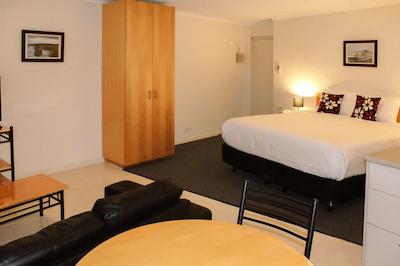 بست وسترن اپلو ب متل اند اپارتمنتز