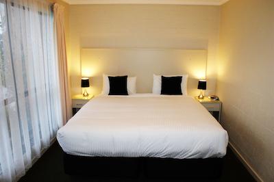 بست وسترن اپلو ب متل اند اپارتمنتز