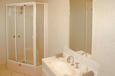 بست وسترن اپلو ب متل اند اپارتمنتز