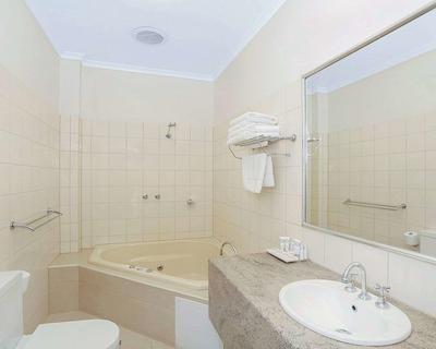 کوالیتی این اند سویتز د منزیز