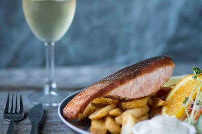 کمفرت این آیرپرت اینترنیشنال