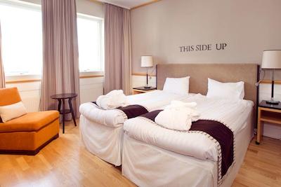 کلارین کالکشن فرگاتن