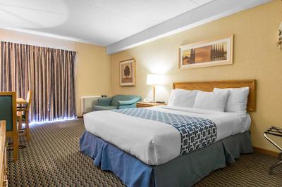 اکنو لج آیرپرت